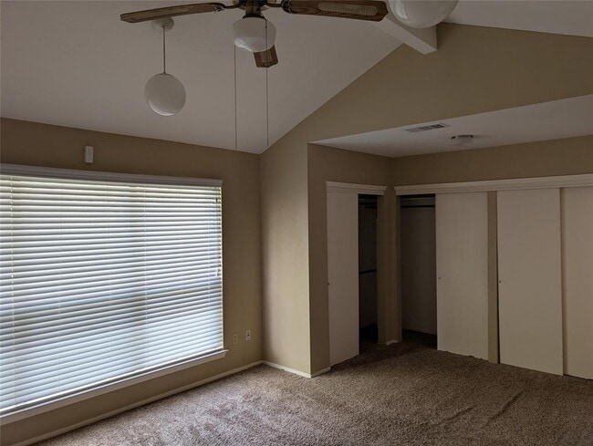 Foto del edificio - 7210 Thicket Trail Dr