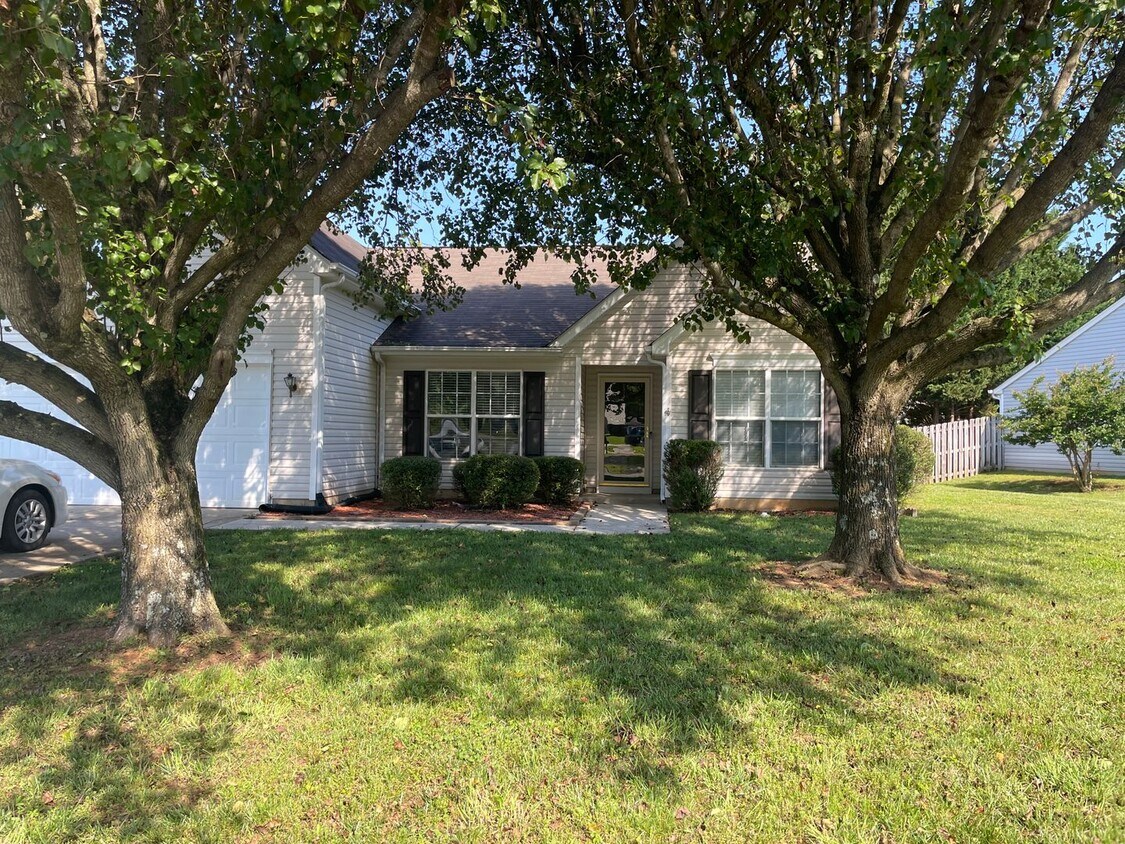 Primary Photo - 4BR Ranch with Bonus Room in Mooresville