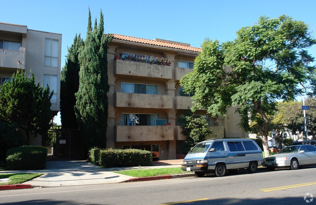 1601 Veteran Ave, Los Angeles, CA 90024 Apartments in Los Angeles, CA