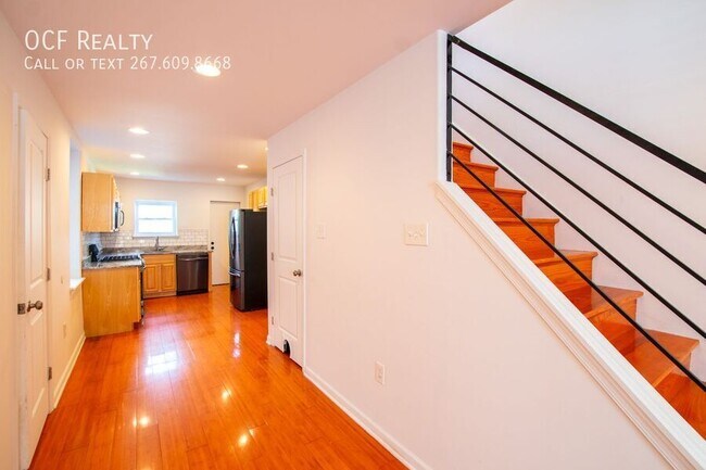 Building Photo - 1553 S Ringgold St