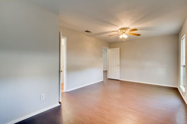 Foto del edificio - No Application Fees*$500.00 off 1st Months...