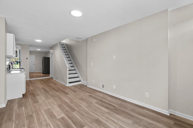 Foto del edificio - 418 N Collington Ave