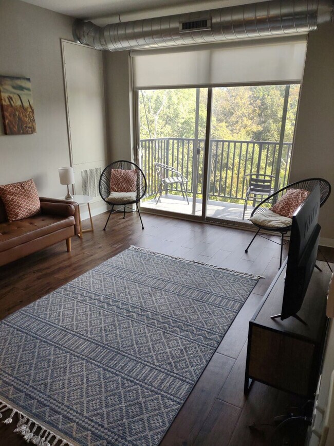 Foto del edificio - 4415 Lincoln Way