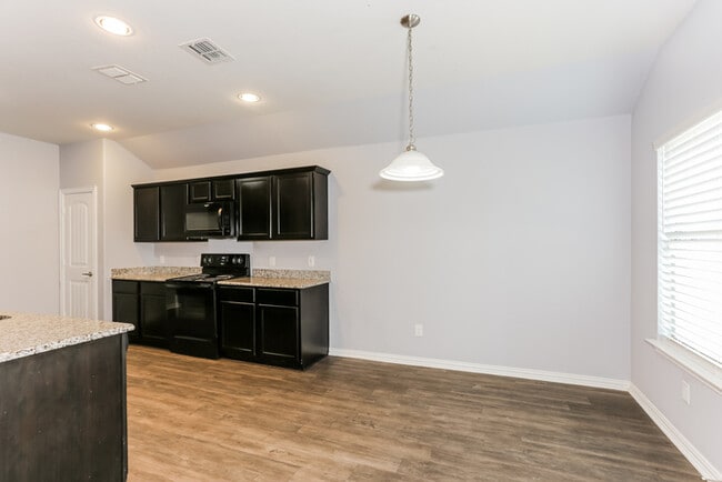 Building Photo - 9021 Curacao Dr