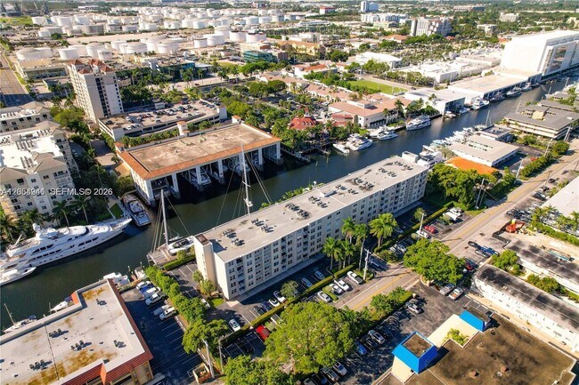 Foto del edificio - 1600 SE 15th St