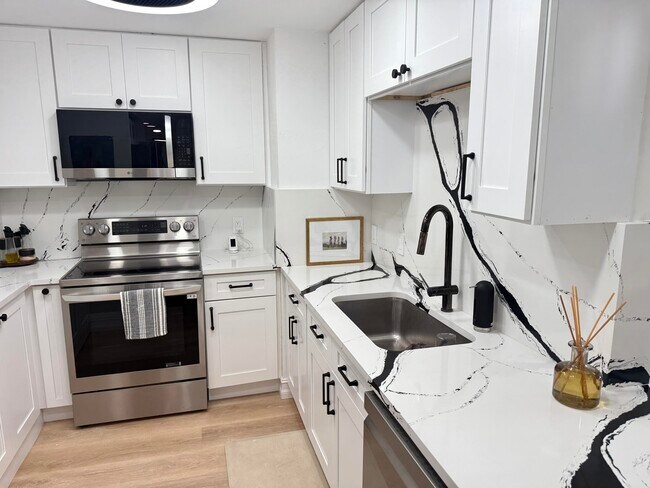 Foto del edificio - 5600 N Flagler Dr