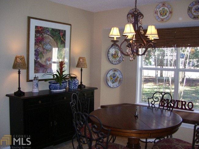 Building Photo - 1048 Greenwillow Dr