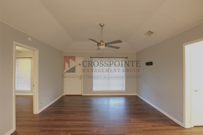 Building Photo - Tour Today! Adorable 3 Bedroom 2 Bath Home...