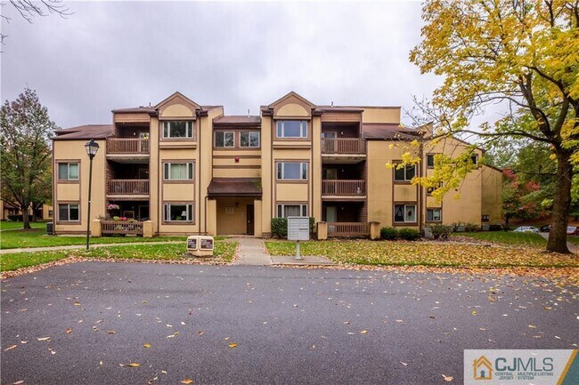 Building Photo - 1203 Sayre Dr