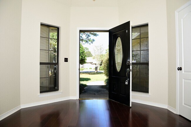 Foto del edificio - Spacious 4 Bedroom in Southwind at Bluewater Bay!
