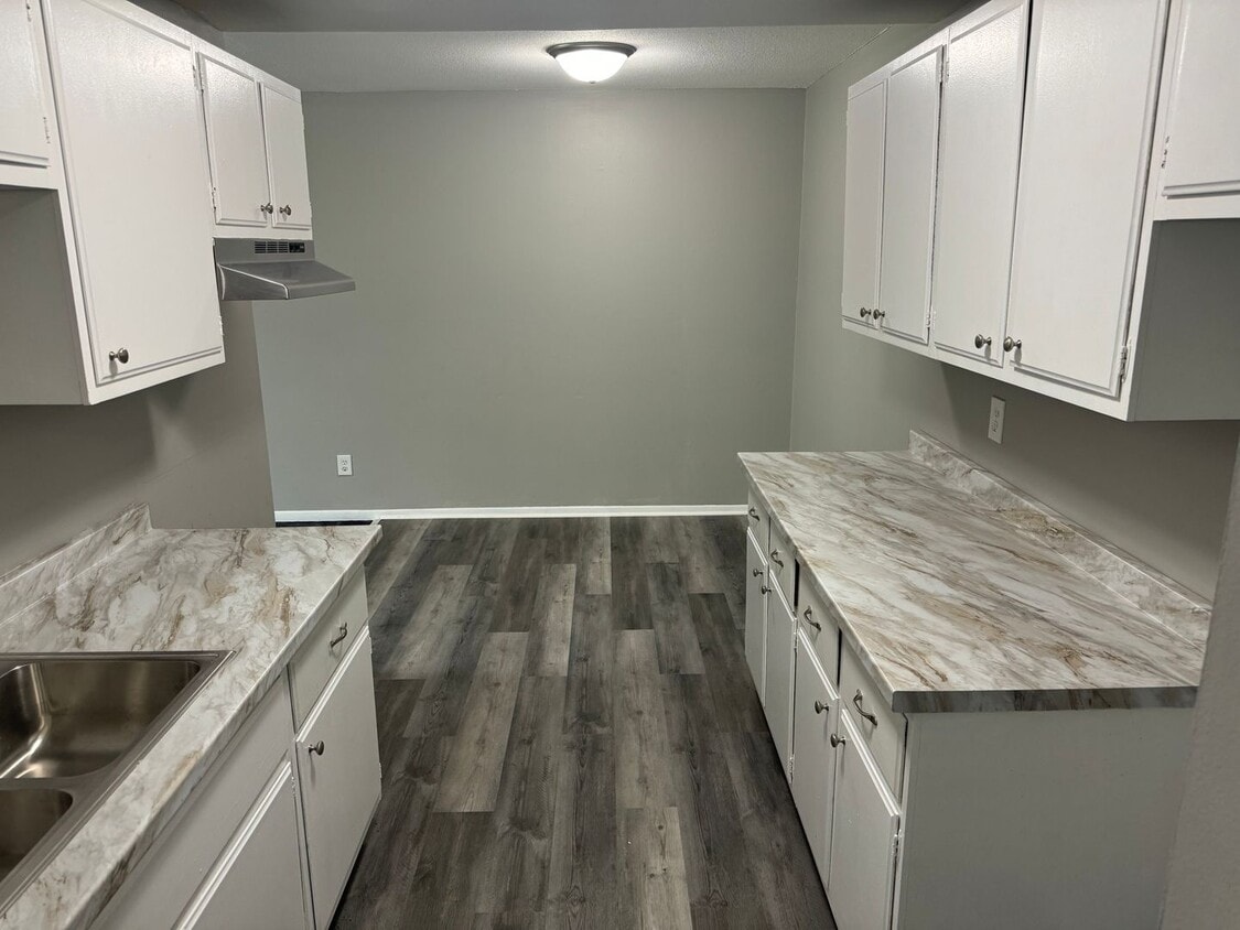 Foto principal - 3753 N Girard Ave