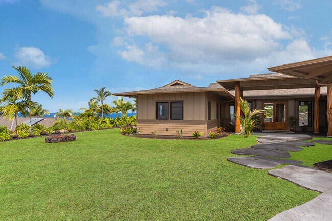 Foto del edificio - Luxury Home Kona Vista 3 bedroom, 4 bathroom, & bonus room- pool & hot tub
