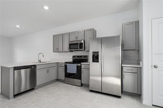 Building Photo - 14052 Textile Run