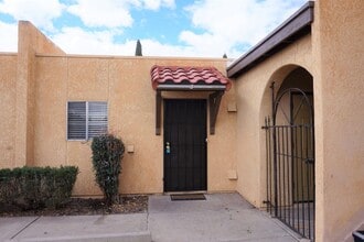 Building Photo - 1380 Plaza Merito