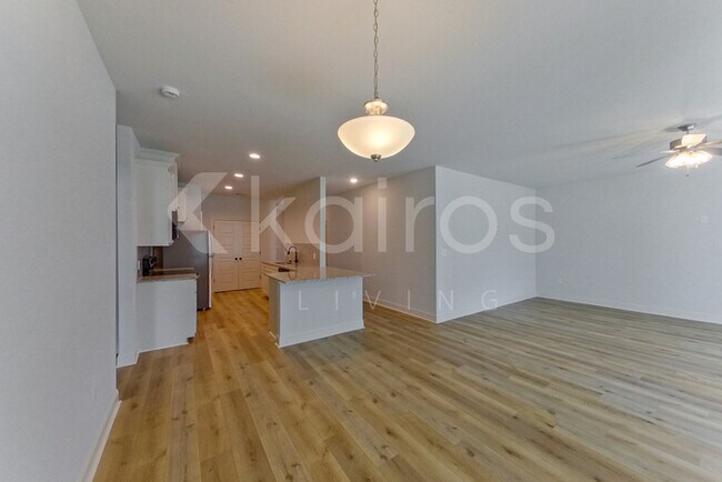 Building Photo - 7946 Hendrick Dr.