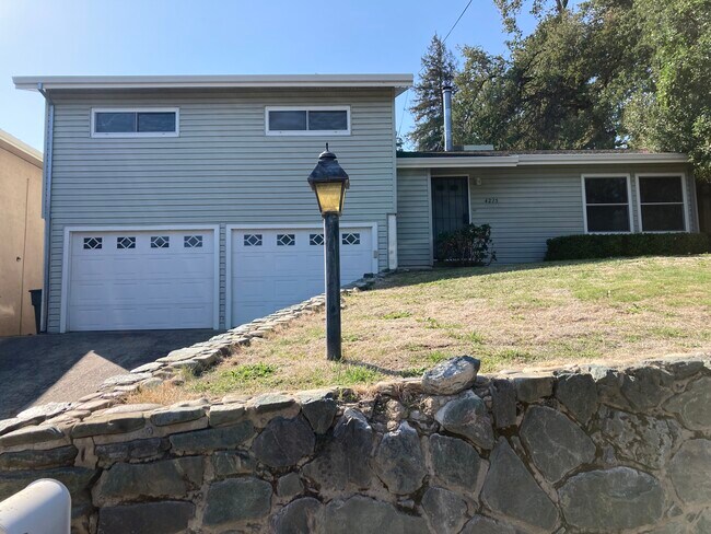 Street View - 4275 Waushara Ave