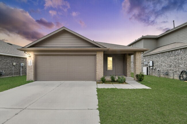 Foto del edificio - 16916 Rich Pines Dr