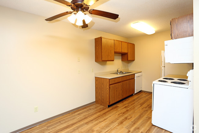 Dining Room - Springbrook Estates