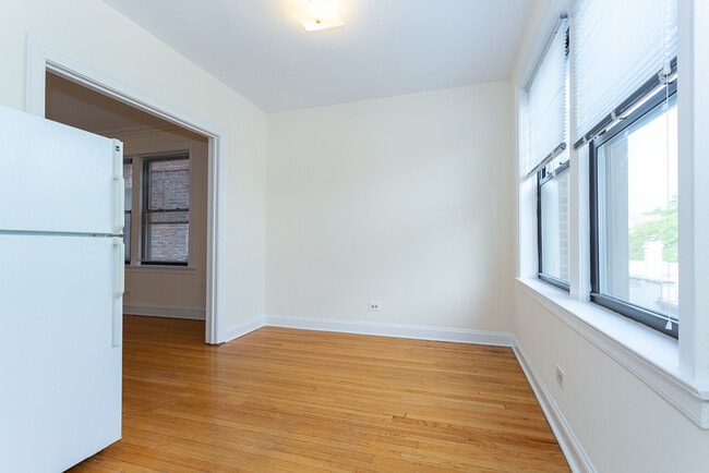 Building Photo - 346 Park Ave