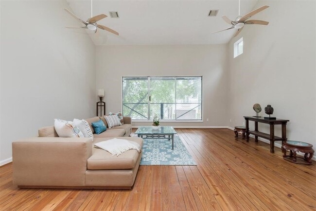 Foto del edificio - 123 Detering St