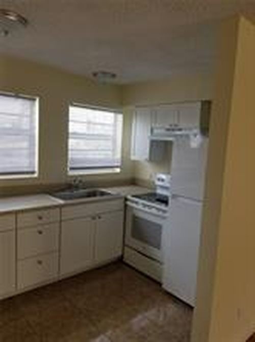 Foto del edificio - 3233 NE 10th St