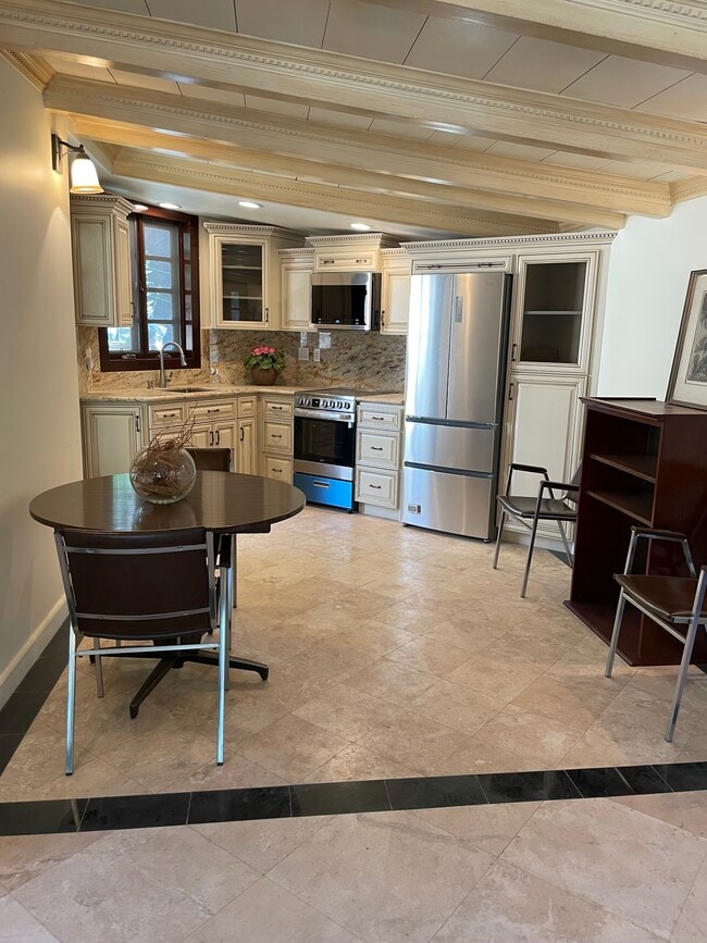 Kitchen & Breakfast room areas - 1910 Niodrara Dr