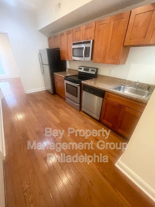 Foto del edificio - 1708 W Diamond St