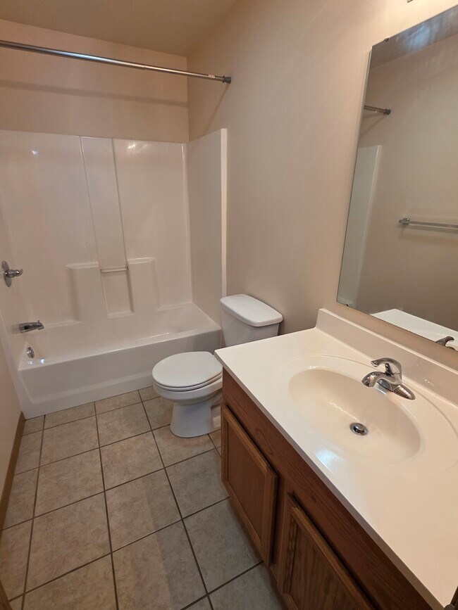 Foto del edificio - 1003 S Riggen St