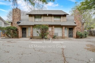Building Photo - 7517 Oak Chase