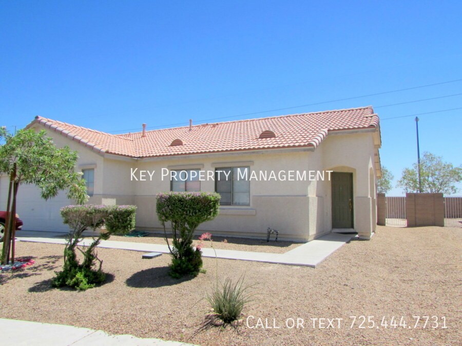 Primary Photo - ONE STORY 3 BEDROOM NEAR ANN/COMMERCE