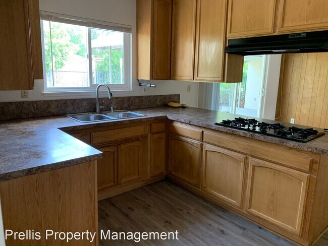 Building Photo - 4 br, 2 bath House - 16301 Kingsbury St.