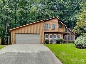 Building Photo - 4059 Oak Ferry Dr NE