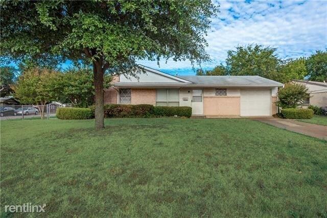 Building Photo - 3 br, 1 bath House - 1003 Oriole Boulevard