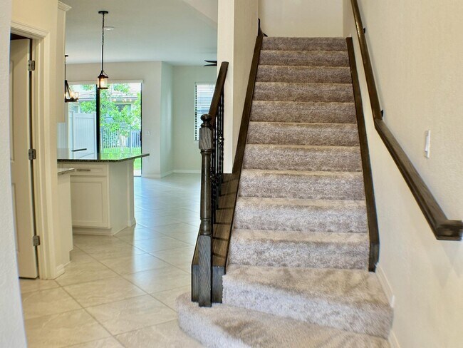 Building Photo - 4599 San Fratello Cir