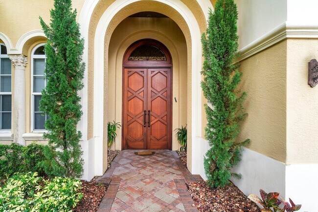 Building Photo - 128 Grand Palm Way