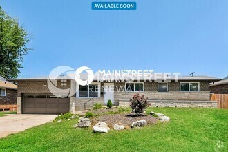 Building Photo - 1120 Spring Valley Dr
