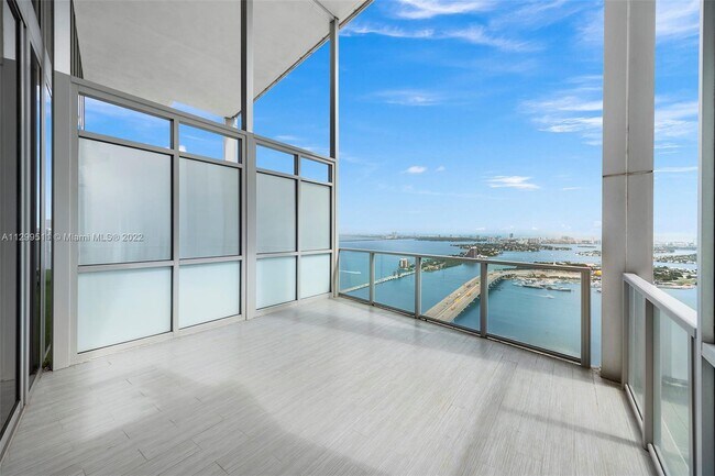 Foto del edificio - 1100 Biscayne Blvd