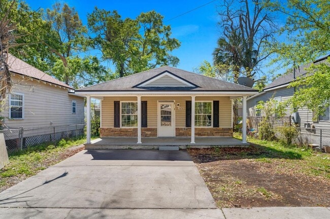 Building Photo - 1470 Windle St