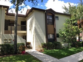 Building Photo - 4530 Carambola Cir S