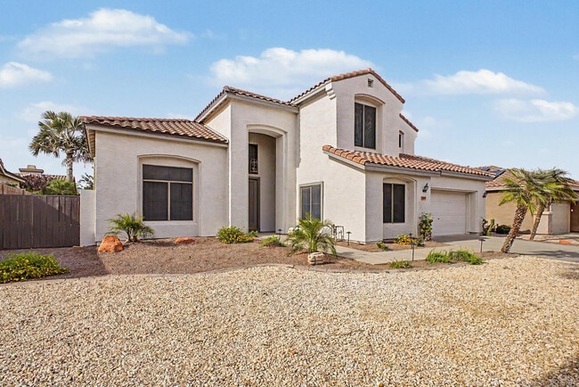 Building Photo - 6772 W Sonnet Dr