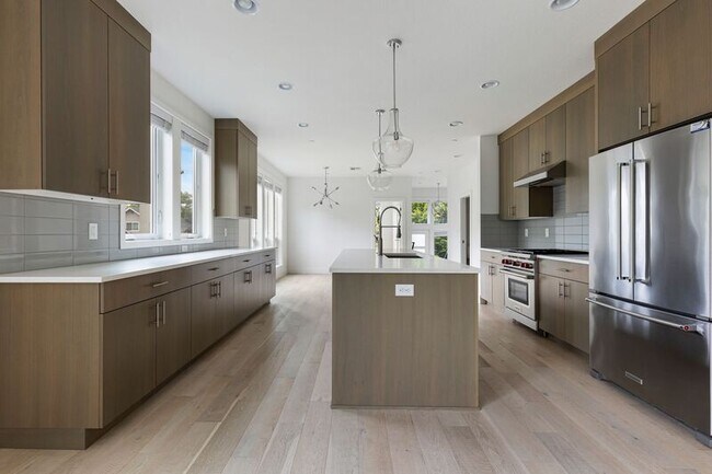 Foto del edificio - 2220 SE Lambert St