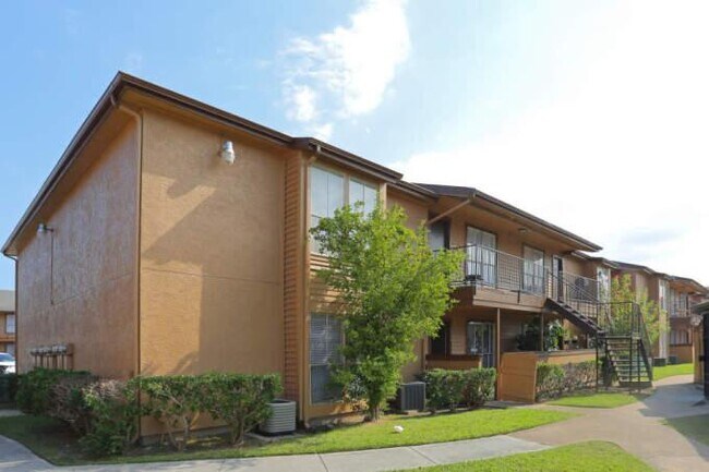 Building Photo - 1 bedroom in Houston TX 77072