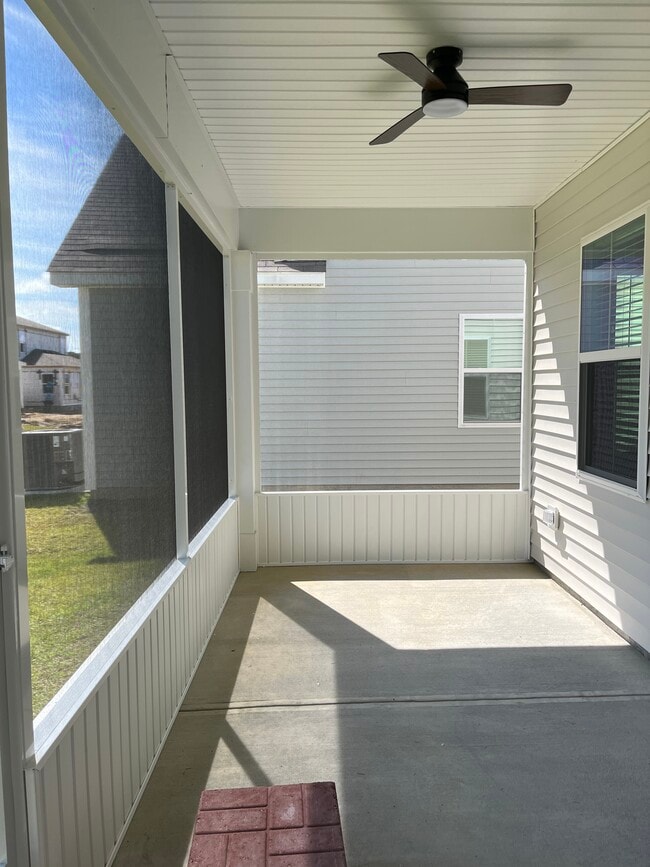 Foto del edificio - 198 Dreher Dr