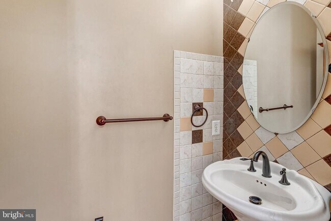 Foto del edificio - 2594 Sylvan Moor Ln