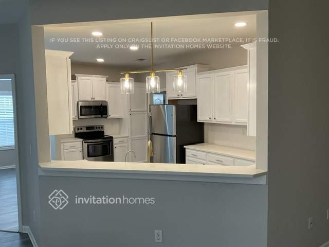 Foto del edificio - 4233 Essex Dr