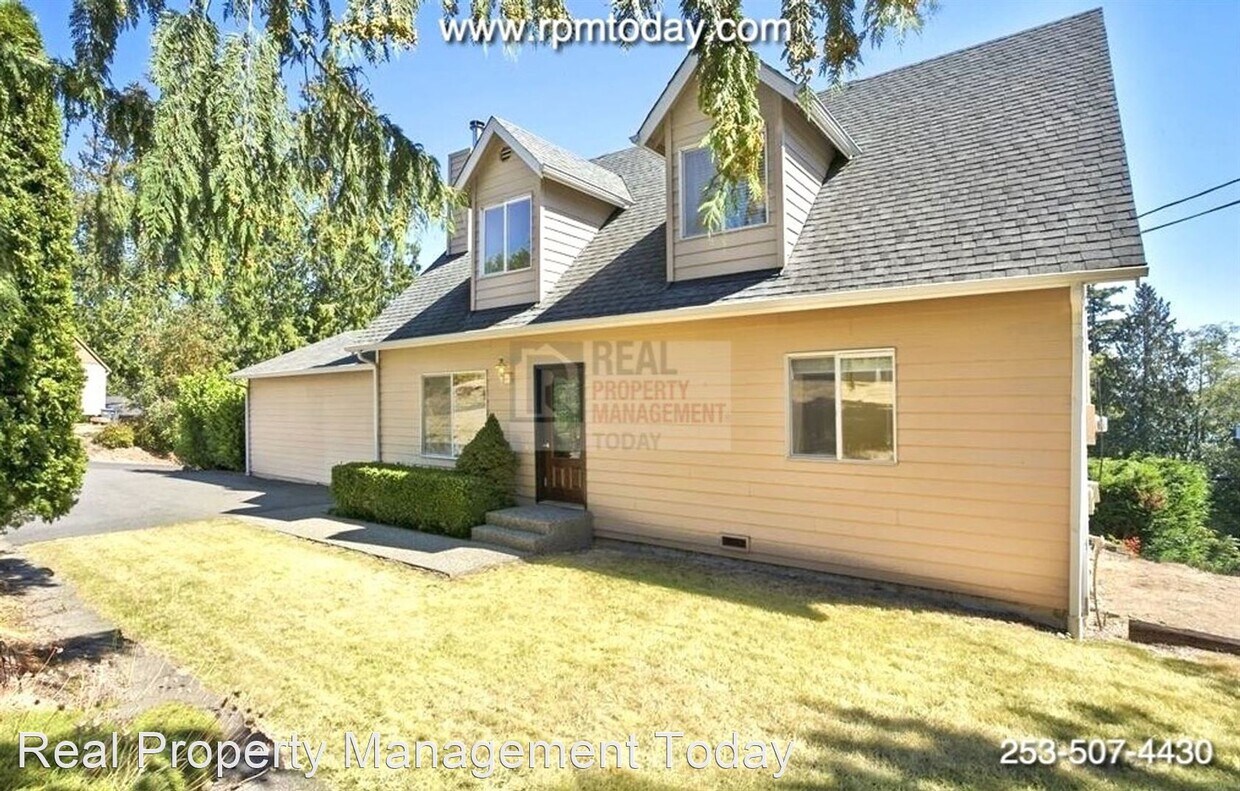 Primary Photo - 3 br, 2 bath House - 2440 McGregor Rd SE