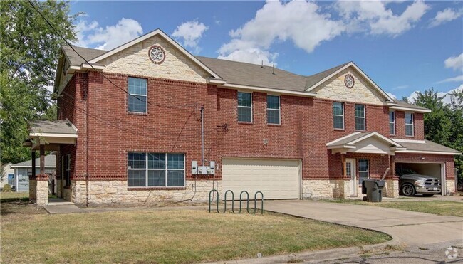Building Photo - 1824 Bagby Ave
