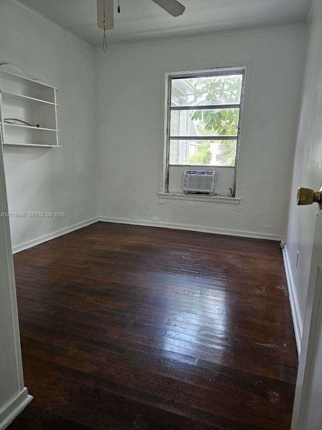 Foto del edificio - 1217 N D St