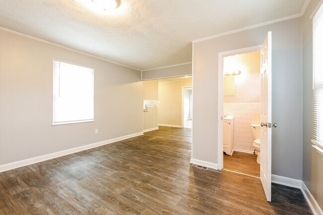Building Photo - Charming 3 Bedroom Home with Attached Car ...