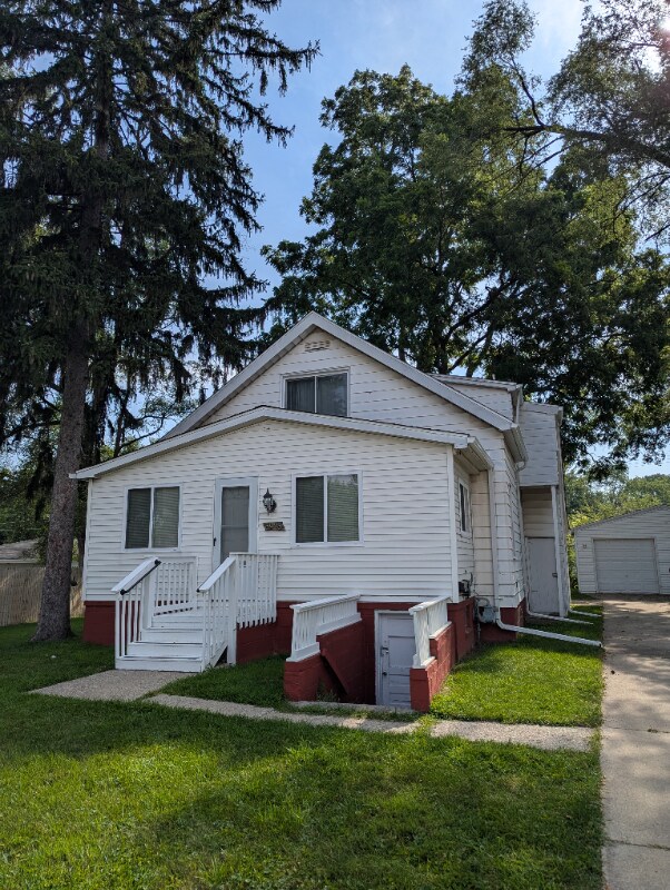 Building Photo - 5925 McGuire St